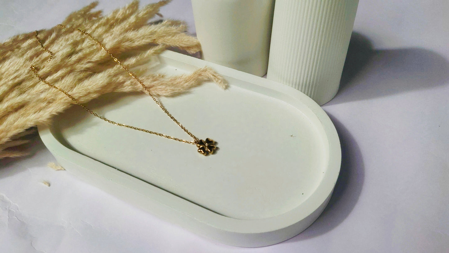 Anti Tarnish Luvleaf Necklace