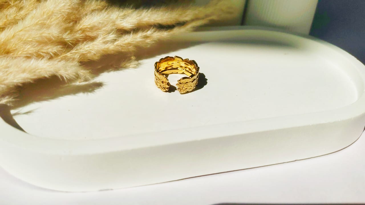 Flora style Ring (Adjustable )