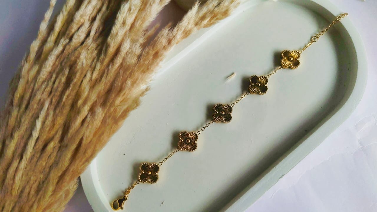 Golden Clover Bracelet