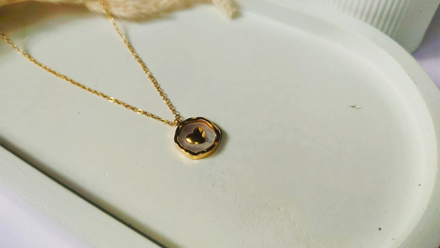 Anti Tarnish Halo heart Necklace