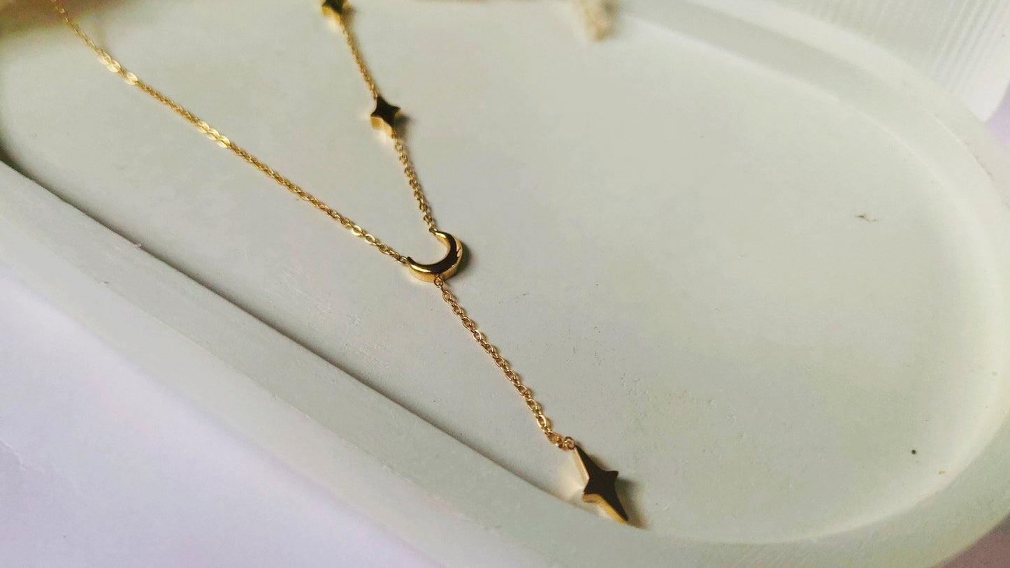 Moonveil Dainty Necklace