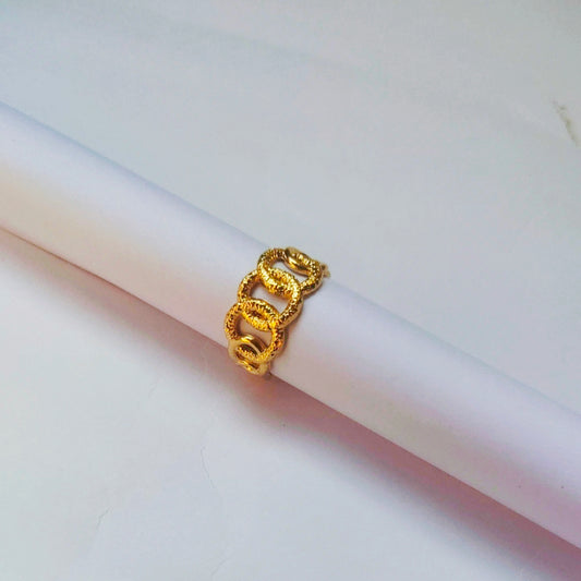 Gold Textured Chain Link Ring – Adjustable Statement Band for Women