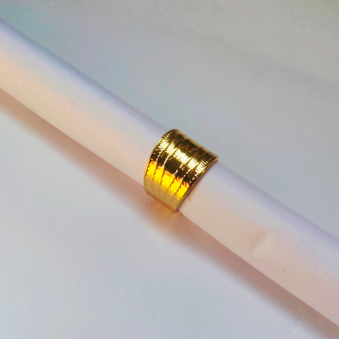 Classic wide ring (Adjustable )
