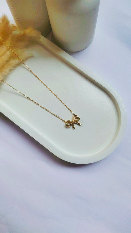Elegant Gold Bow knot Pendant Necklace for Women – Minimalist Daily Wear Jewelry