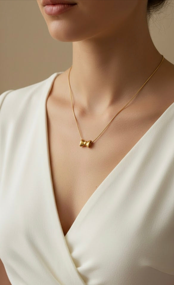 Minimal Gold Bow Pendant Necklace | Anti-Tarnish 316L Stainless Steel | Dainty Everyday Jewellery