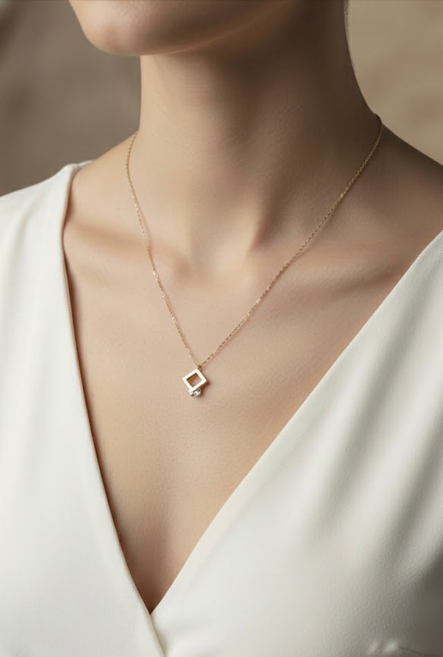 Geometric Square Crystal Necklace – Gold Anti-Tarnish Stainless Steel Minimalist Pendant