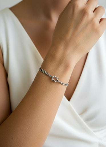Minimalist Knot Charm Bracelet – 316L Stainless Steel | Anti-Tarnish | Daily Wear Jewelry