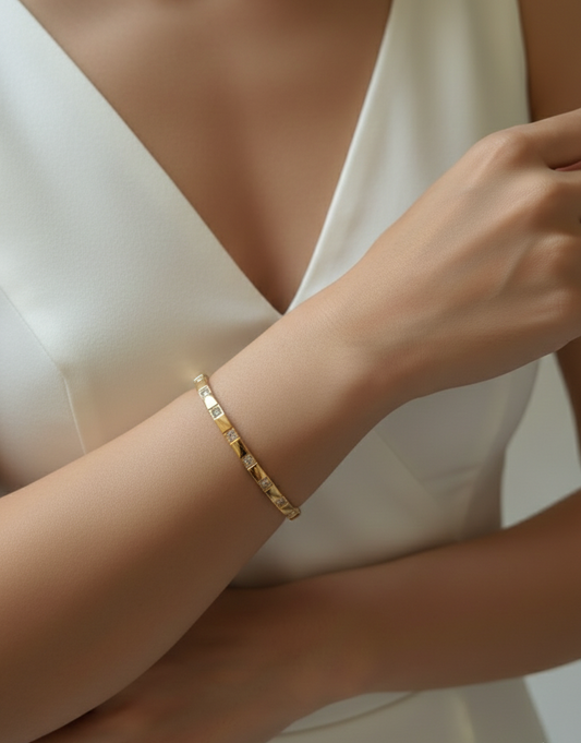 Mehr-e-Noor 18K Gold Plated CZ Openable Bangle (2/2.2)