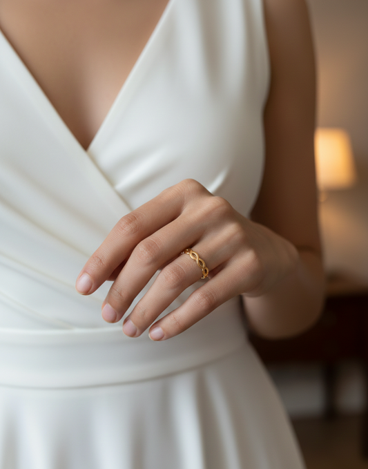 18K Gold Plated Twisted Infinity Ring – Anti-Tarnish Stainless Steel Minimal Band