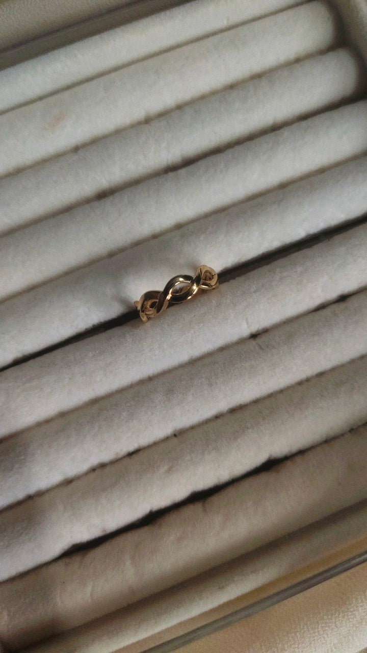 18K Gold Plated Infinity Link Ring – Anti-Tarnish Stainless Steel Minimal Band