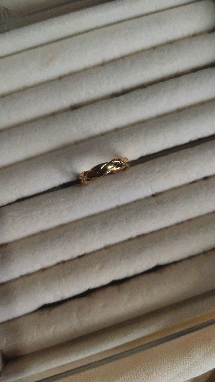 18K Gold Plated Classic Twist Ring – Anti-Tarnish Stainless Steel Minimal Band