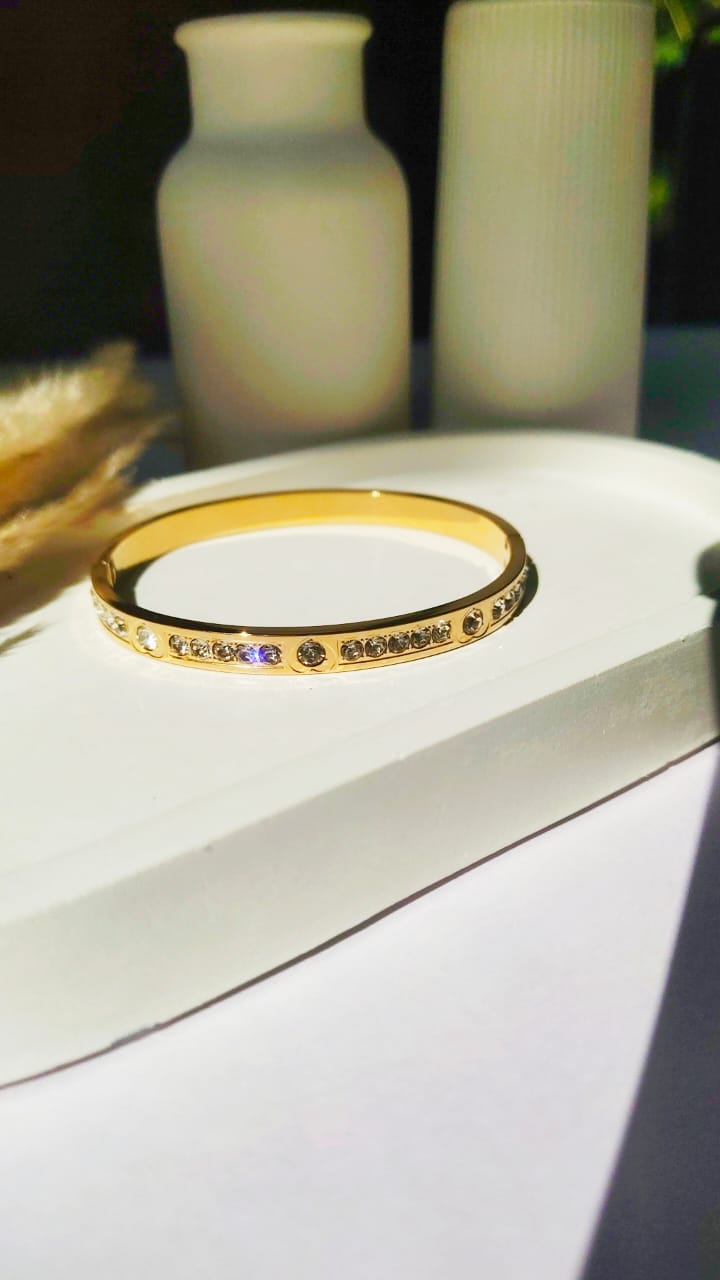 Aurora Crystal Bangle, Regular