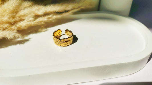 Flora style Ring (Adjustable )