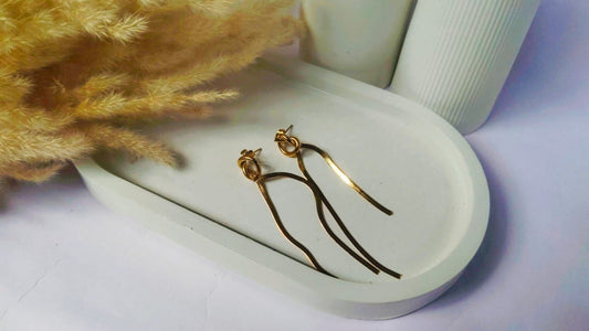 Golden knot dangle Earrings