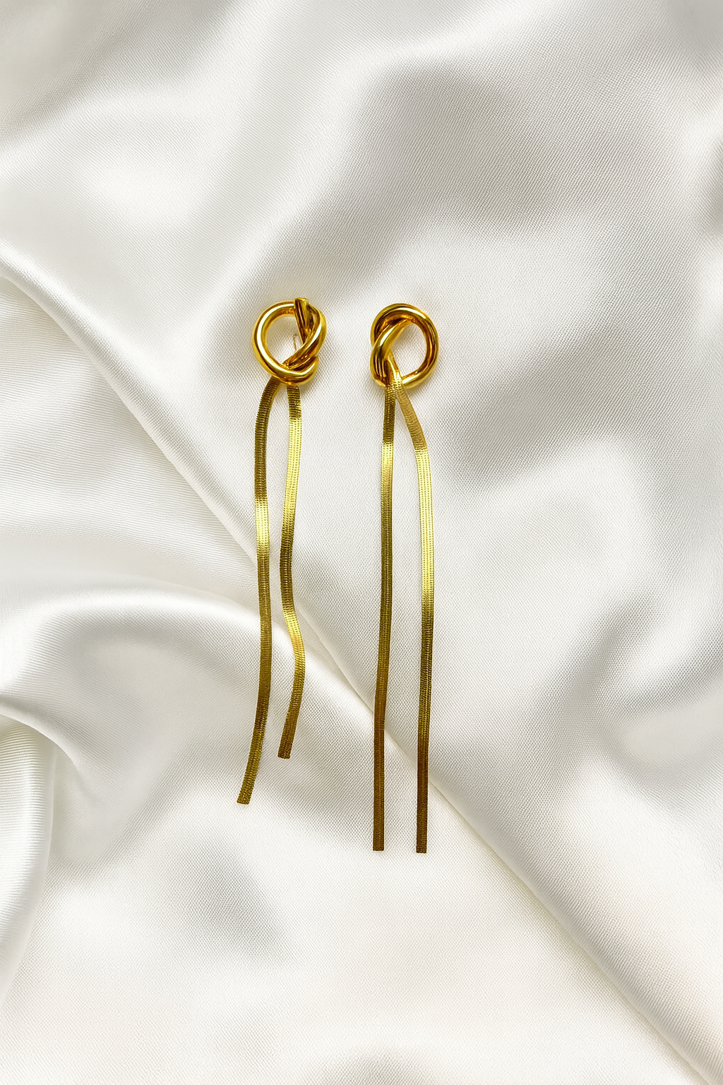 Golden knot dangle Earrings